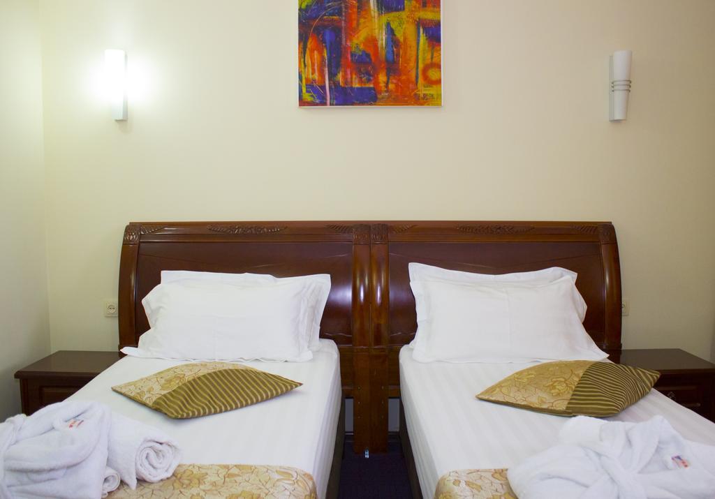 Hotel Vanilla Batumi Cameră foto