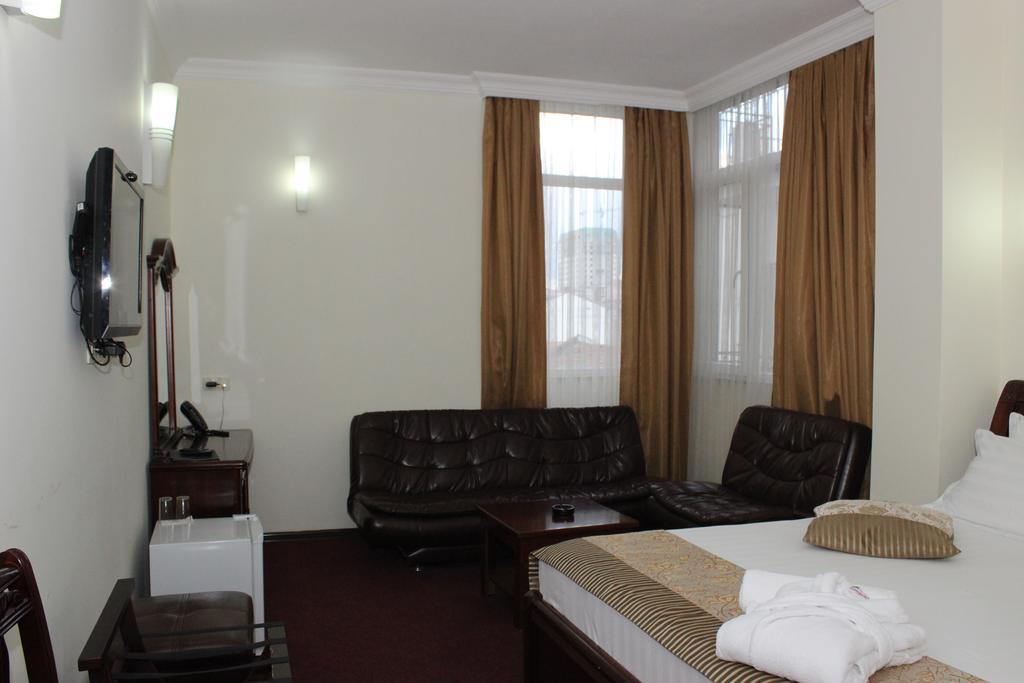 Hotel Vanilla Batumi Cameră foto
